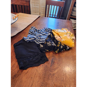 New! Women's Medium Clothing lot of 4